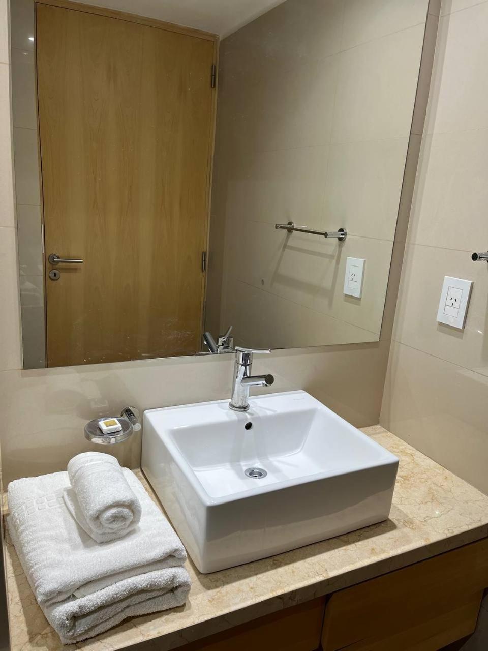 Apartamento Centrico Con Las Mejores Vistas De Mendoza Esterno foto